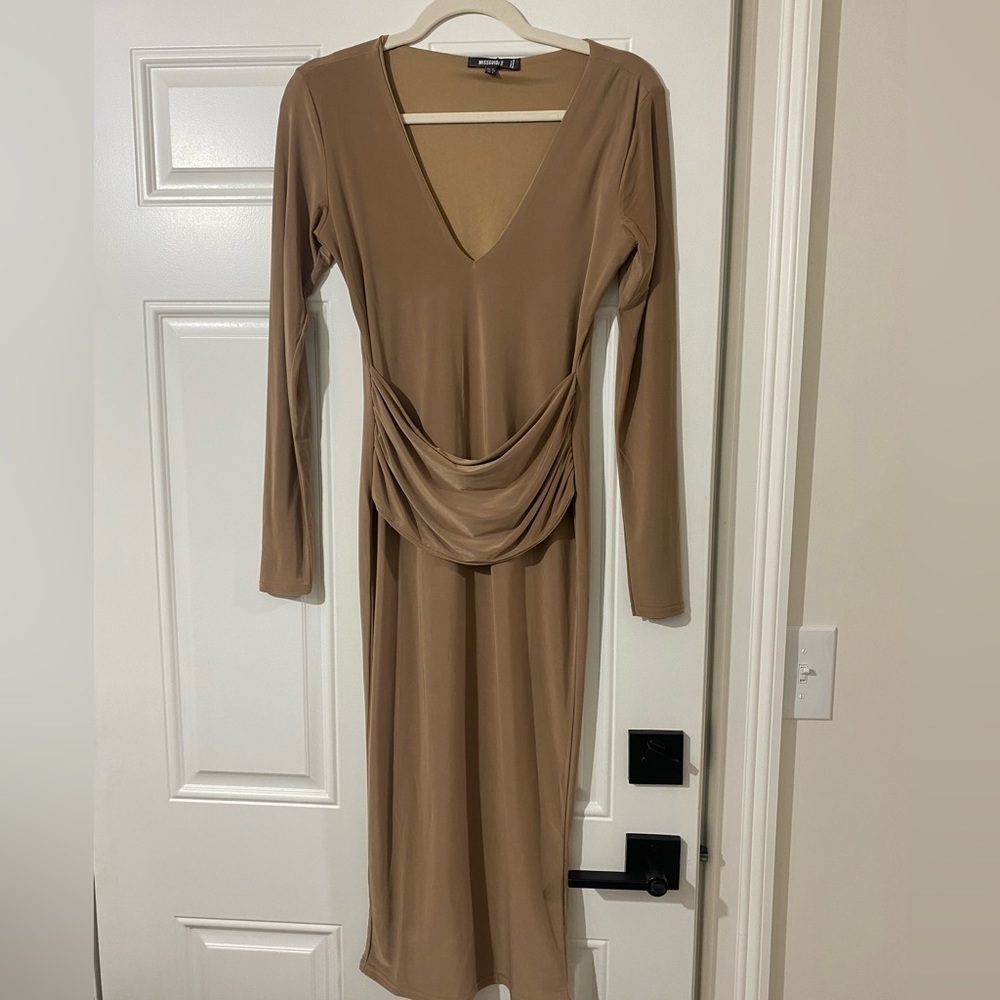 Missguided Plunge Waist band Midi Dress